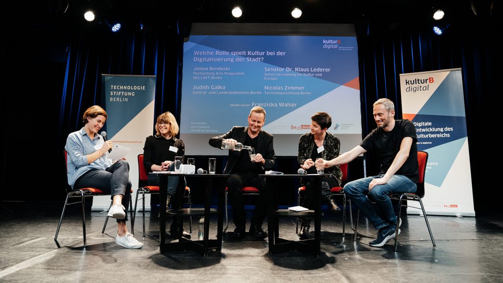 Podiumsdiskussion auf der 2. kulturBdigital Konferenz